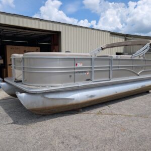 2016 Sylvan 8520 Mirage Cruise N Fish