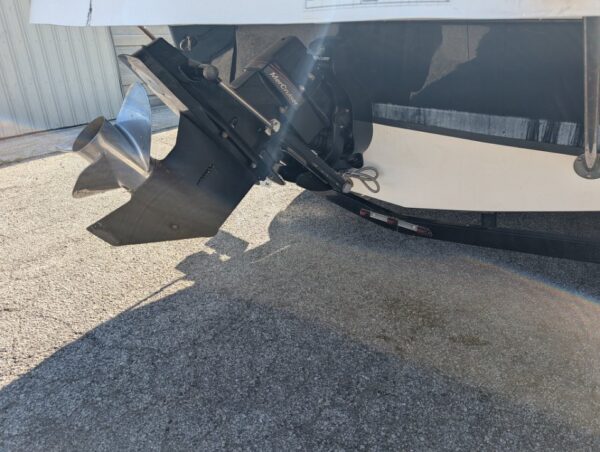 2017 Huricane 201 Deckboat Merc 4.5L - Image 17