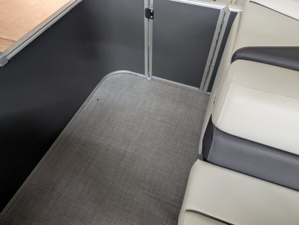 2026 Sylvan 820 Mirage Cruise - Image 6