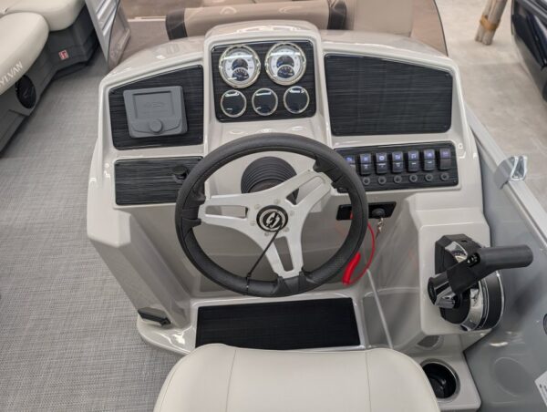 2026 Sylvan 818 Mirage Cruise Mercury 25 - Image 10