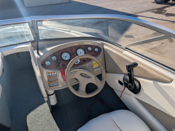 2000 Bayliner 1950 Capri I/O 3.0L Merc - Image 10