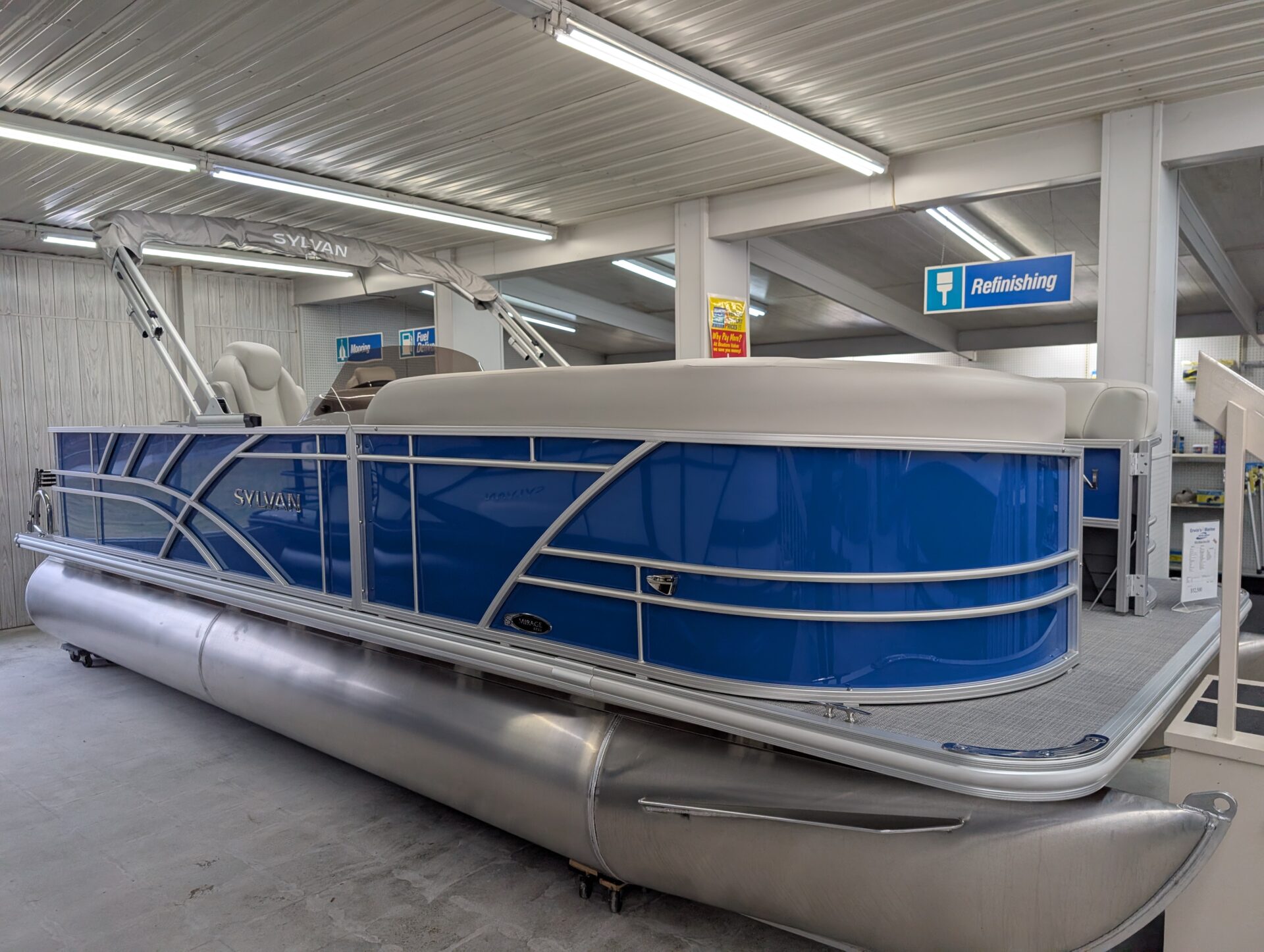 2026 Sylvan 8522 Mirage Party Fish