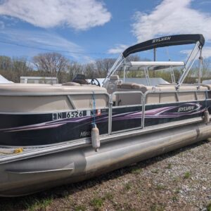 2012 Sylvan 8520 Mirage Merc 60 (consign)